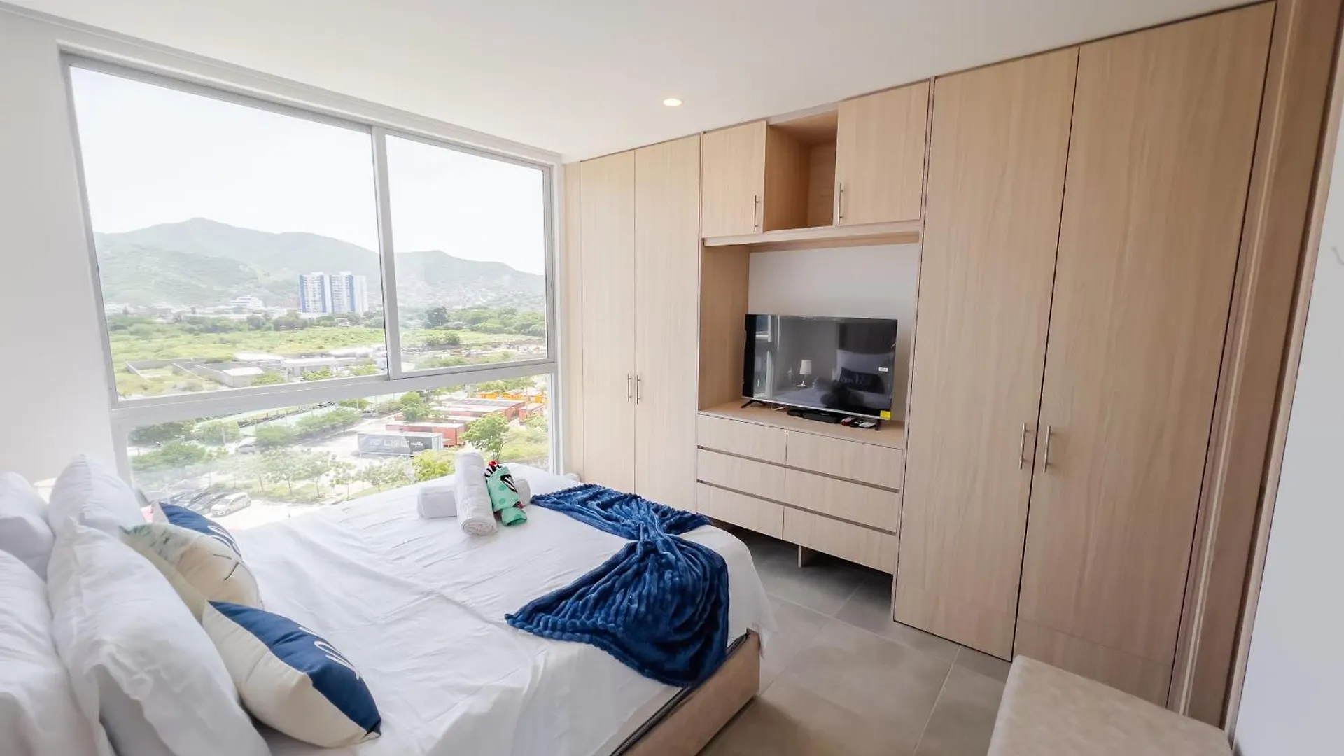 Apartment Salguero Suite 714 Gaira